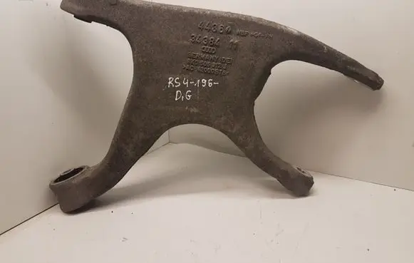 Audi RS4 Rear upper control arm/wishbone 8K0505312J