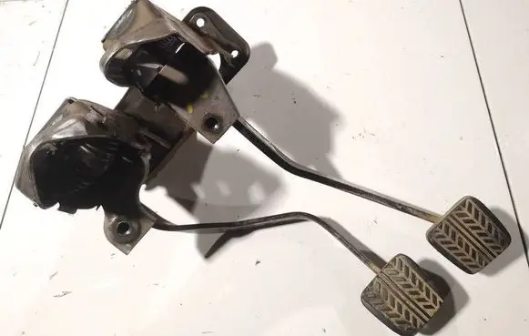 Ford Ranger Clutch pedal 