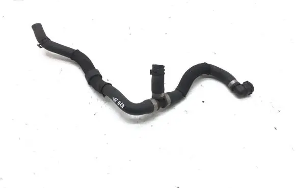 Mercedes-Benz E W212 Engine coolant pipe/hose