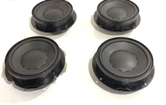 Volkswagen Golf VII Audio system kit 