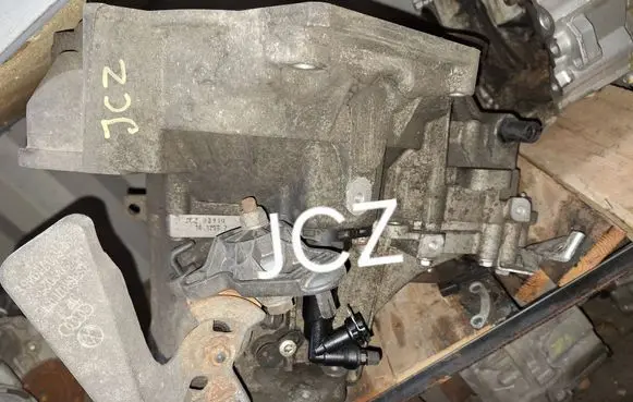 Volkswagen Cross Polo Manual 5 speed gearbox JCZ