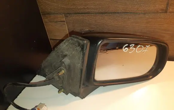 Mazda 323 Front door electric wing mirror E13020089 E13010089 RB26R