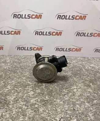 BMW 5 E39 EGR valve 11721427078