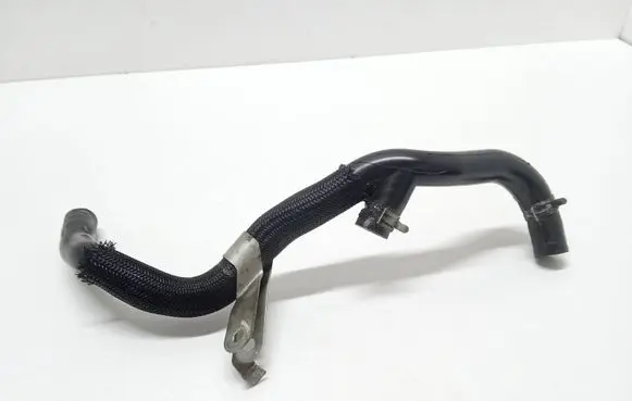 Suzuki Grand Vitara II Engine coolant pipe/hose