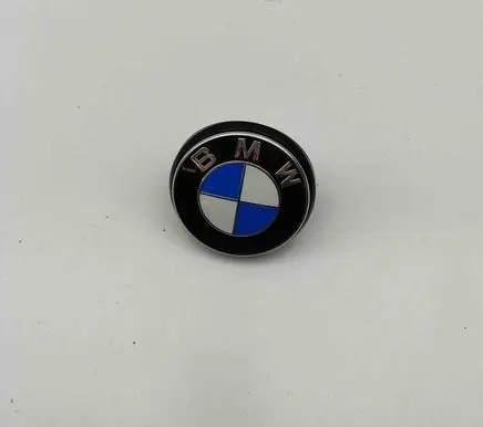 Manufacturer badge logo/emblem