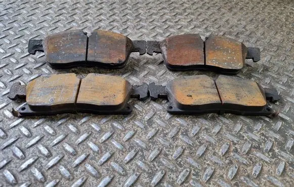 Dodge Durango III Brake pads (front) 