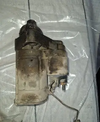 Nissan Navara D40 Starter motor