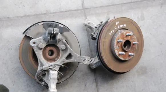 Opel Astra J Front wheel hub