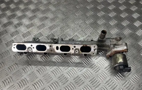 Opel Zafira A Intake manifold R90400224