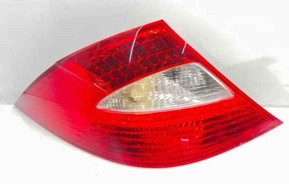 Mercedes-Benz CLS C219 Rear/tail lights A2198200164