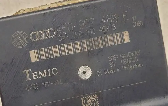 Audi A8 S8 D3 4E Gateway control module 4E0907468E 4E0910468B 8052