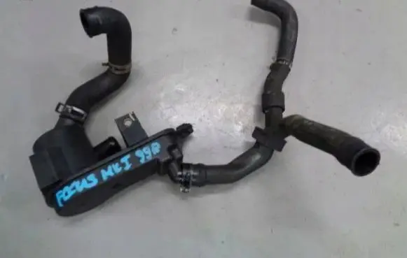 Ford Focus Engine coolant pipe/hose