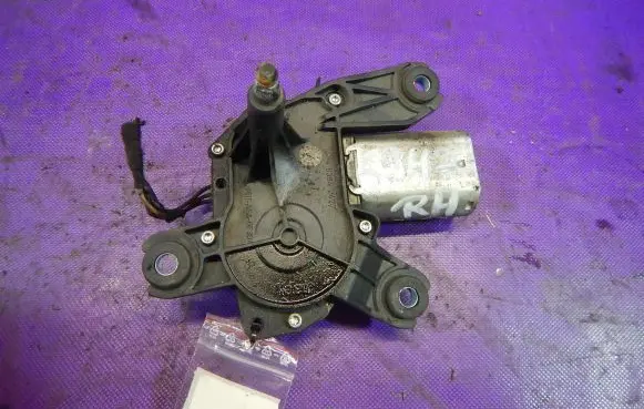 Opel Combo C Rear window wiper motor 9225635