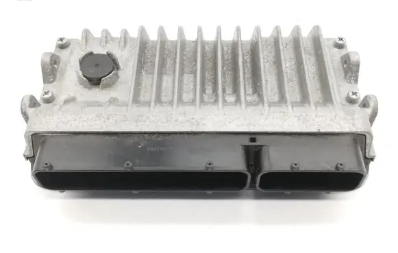 Toyota Yaris Engine control unit/module 896610U230
