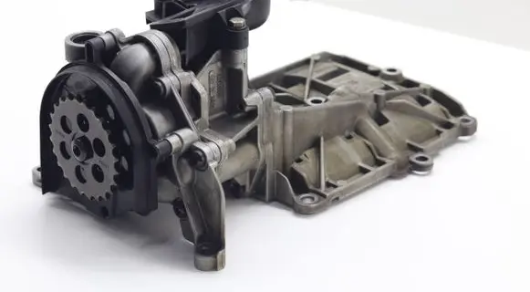 BMW 5 E60 E61 Oil pump 779801406 11417798014 08022900391