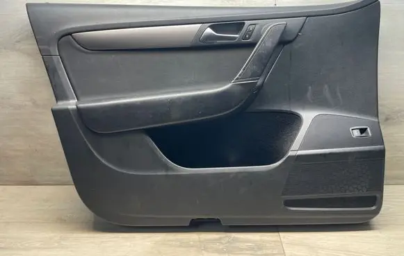 Front door card panel trim
