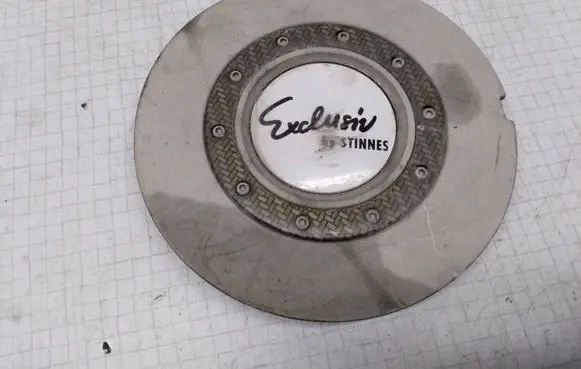 Volkswagen Golf III Non-original wheel cap 