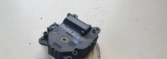 Toyota Avensis T270 A/C air flow flap actuator/motor 