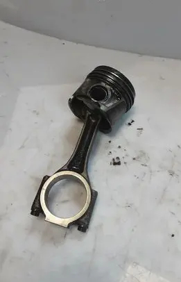 Audi A4 S4 B7 8E 8H Piston with connecting rod 038J