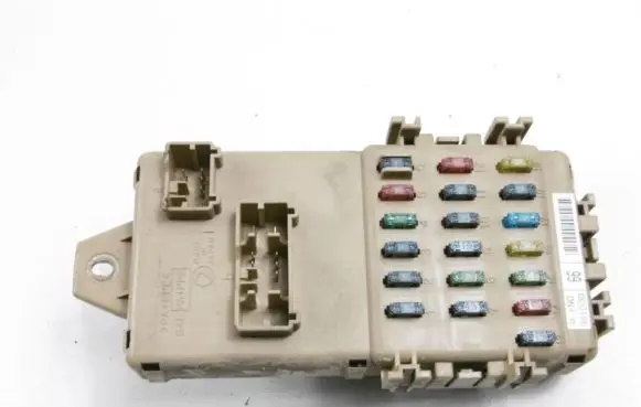 Subaru Legacy Fuse box set 98103099