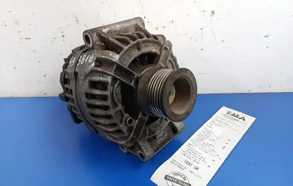 Renault Laguna I Generator/alternator 7700434900