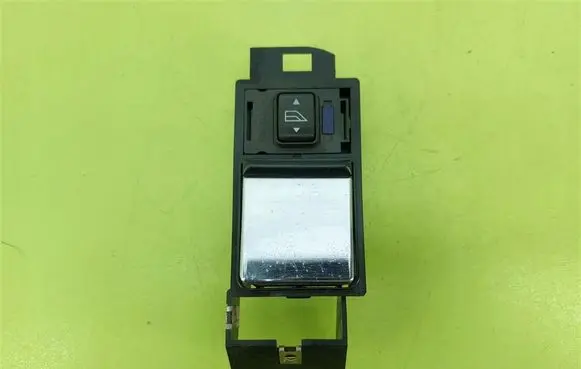 Jaguar XJ X300 Quarter vent window switch DBC12339