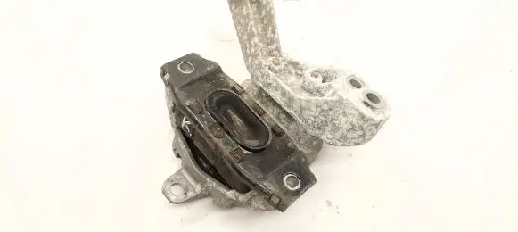 Opel Mokka Engine mount bracket