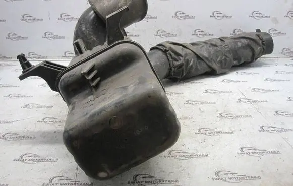 Opel Antara Intake resonator 20987239