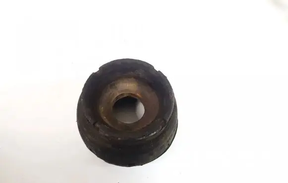 Volkswagen Golf IV Coil spring mount 1j0412331c