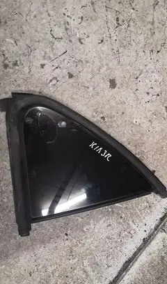 KIA Sorento Rear vent window glass 
