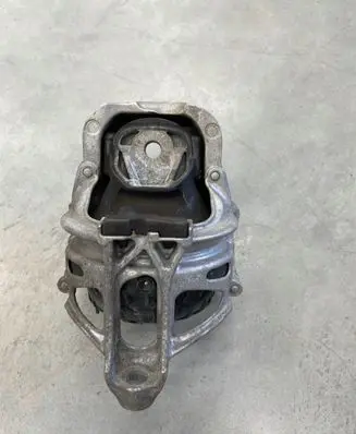 Audi Q5 SQ5 Engine mount bracket 4M0199372FJ