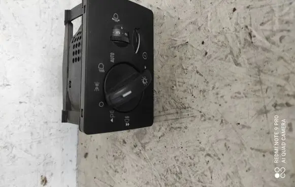 Ford Focus C-MAX Light switch
