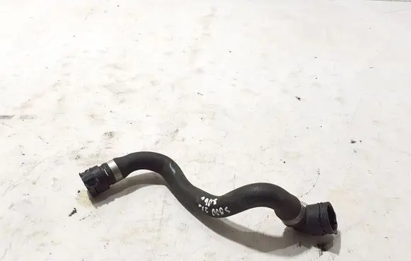 Mercedes-Benz S W223 Engine coolant pipe/hose A2235013601