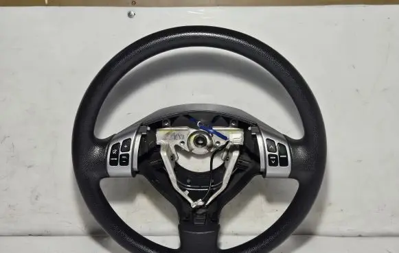 Suzuki Swift I Steering wheel GS13105610
