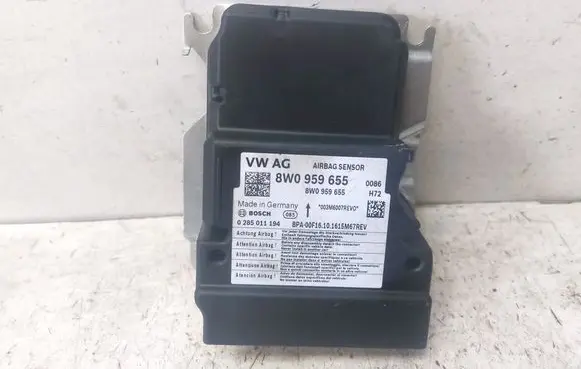 Audi A4 S4 B9 Airbag control unit/module 8W0959655
