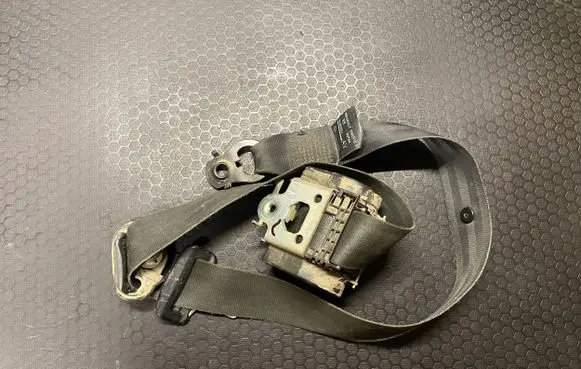 Opel Vivaro Front seatbelt A508741 E3385