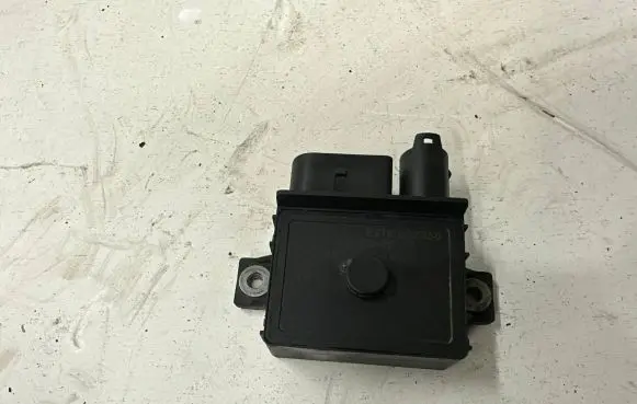 BMW 5 F10 F11 Glow plug pre-heat relay gse108 0007337385 E2110022368