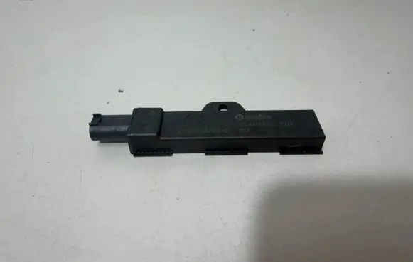 BMW X4 G02 Keyless system antenna 6832066