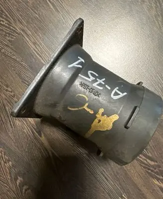 Audi A6 S6 C5 4B Mass air flow meter 078133471C
