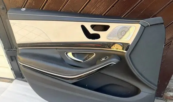 Mercedes-Benz S W222 Front door card panel trim A2227600161 1166867X