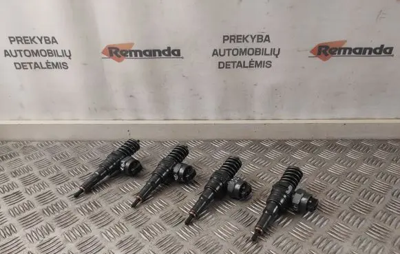 Volkswagen Sharan Fuel injectors set 038130073AC 0414720029
