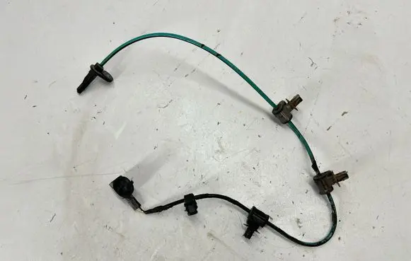 Subaru Forester SK ABS rear brake sensor 27540FL102