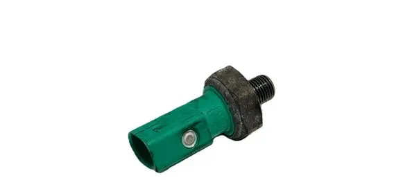 Volkswagen PASSAT B8 Oil pressure sensor 04L919081 34561