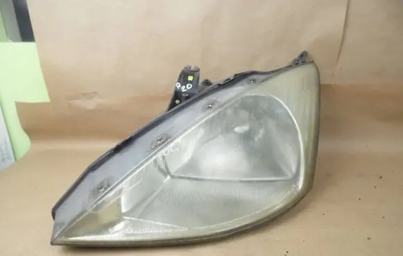 Ford Focus Headlight/headlamp