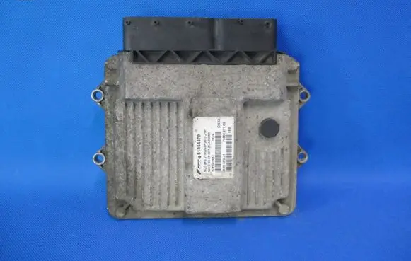 Alfa Romeo Mito Engine control unit/module 51854479 7160027102 7UESEZ85J