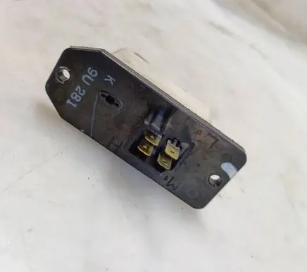 Volvo S40, V40 Heater blower motor/fan resistor 90281