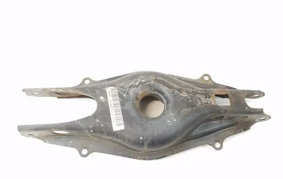 Mercedes-Benz C W204 Rear control arm A2043503008