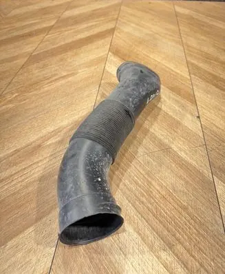 Mercedes-Benz S W220 Air intake hose/pipe A1120941082 750330