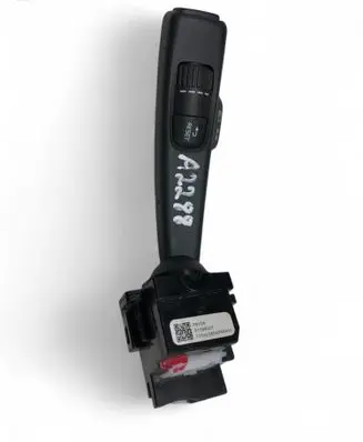 Volvo XC70 Indicator stalk 31394001