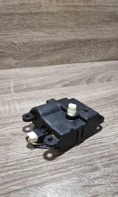Nissan Qashqai Air flap motor/actuator A24842A7702001 070215A